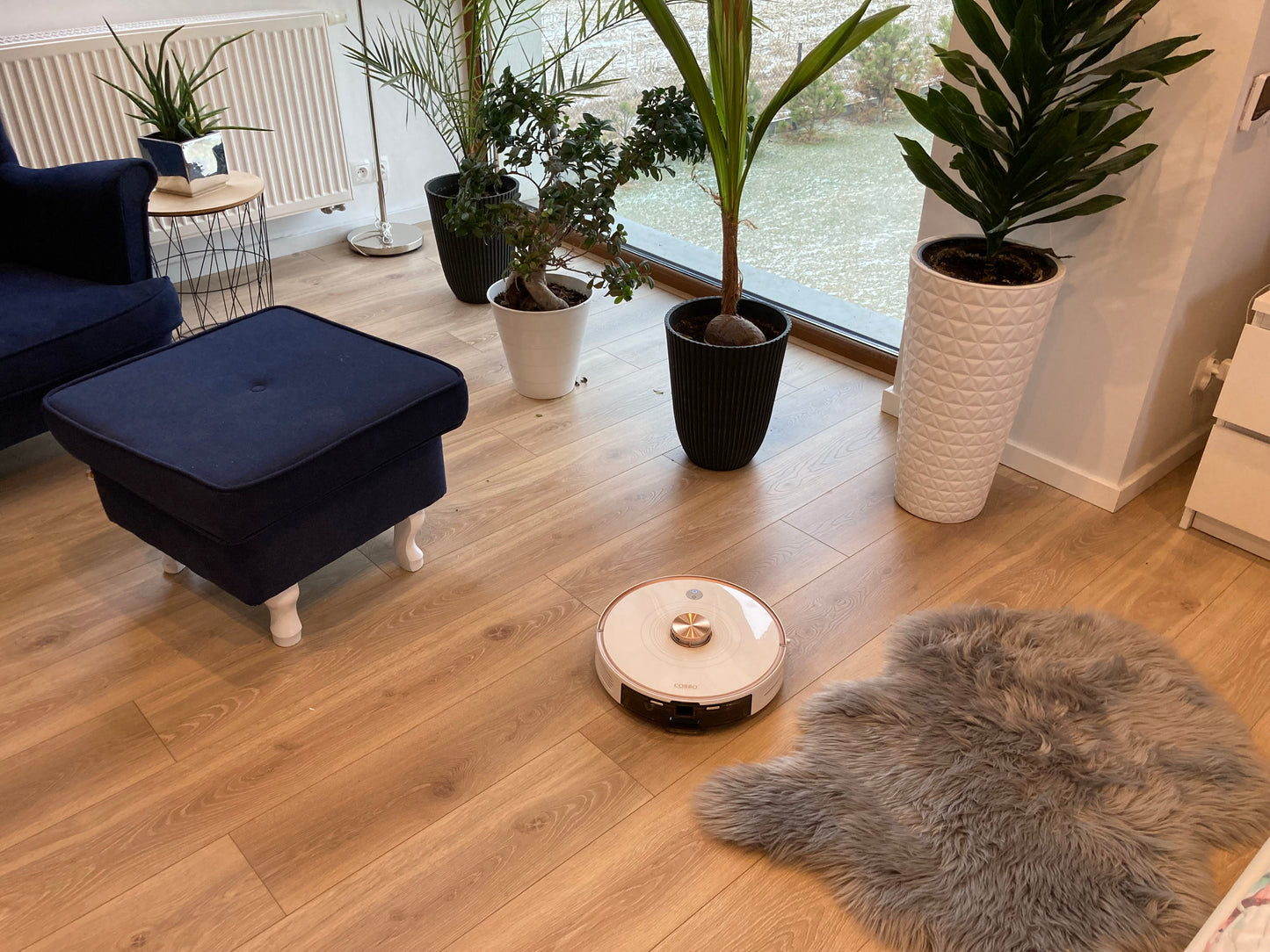 Cleaning robot vacuum cleaner COBBO PRO 27 UV